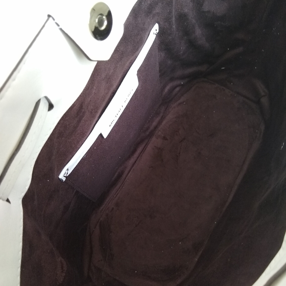 NWT - Michael Kors Blakely Bucket Bag! - Picture 6 of 9